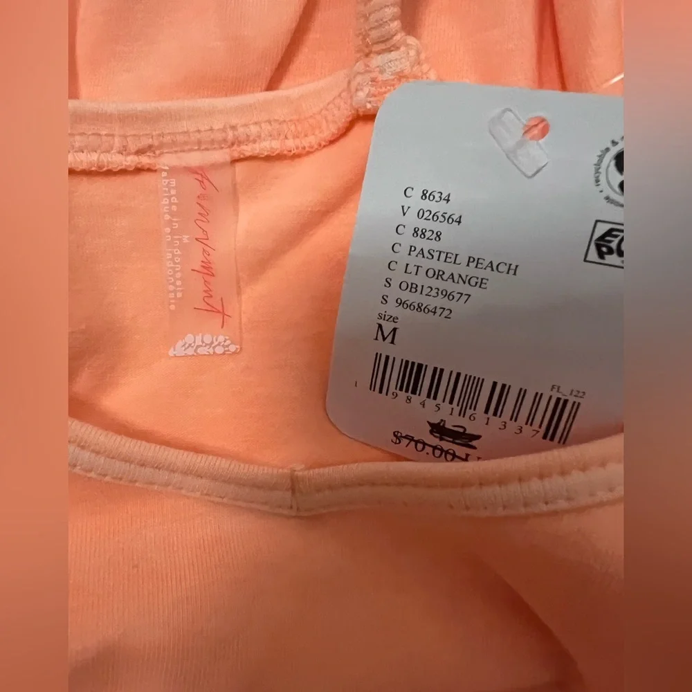 Free People Movement Hot Shot Onesie in Pastel Peach Size Small NWT - Picture 6 of 8